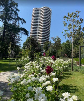 tbilisi garden 2